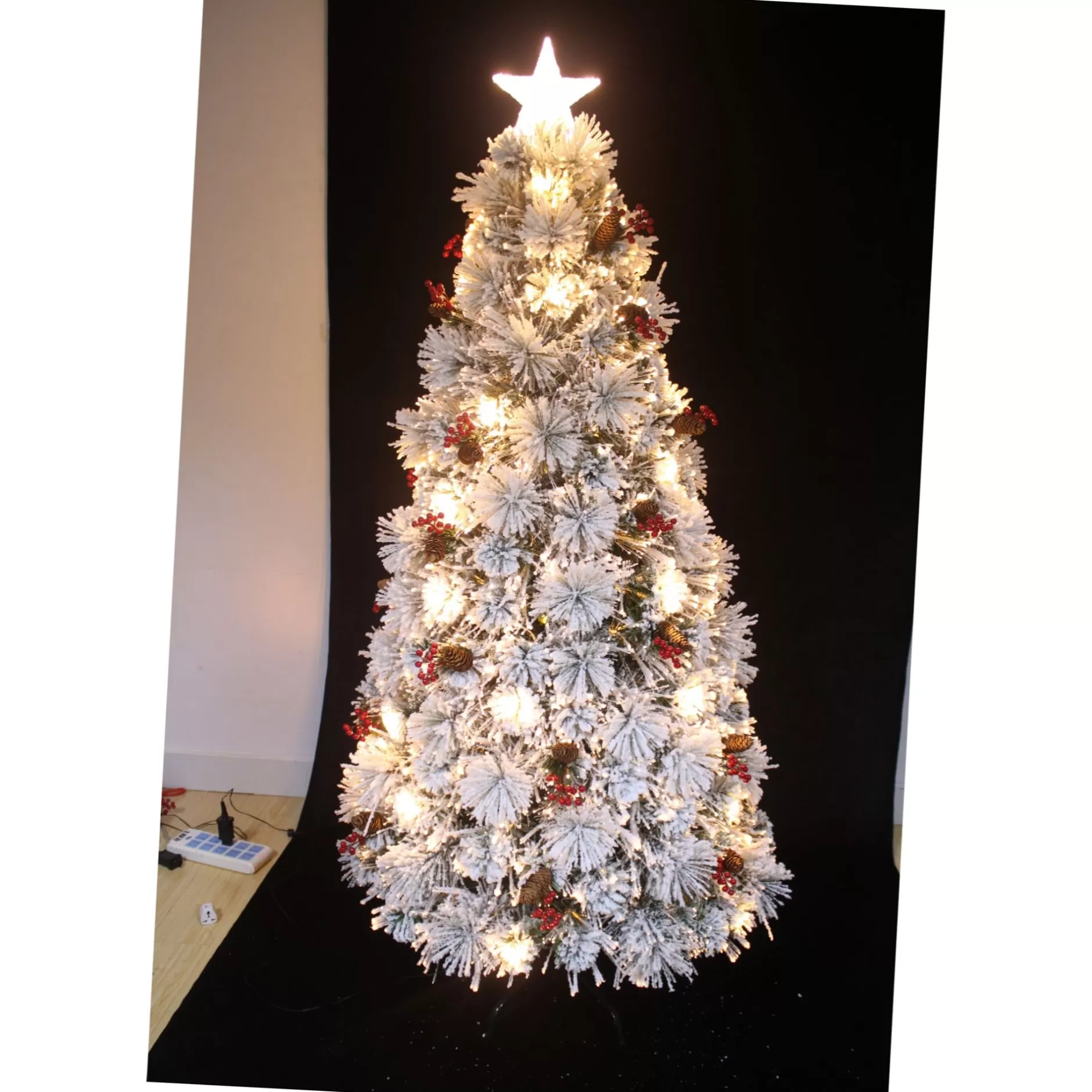 Hot 6' Pre-Lit Fiber Optic Snow Artificial Christmas Tree With Cones And Berries Fiber Optic