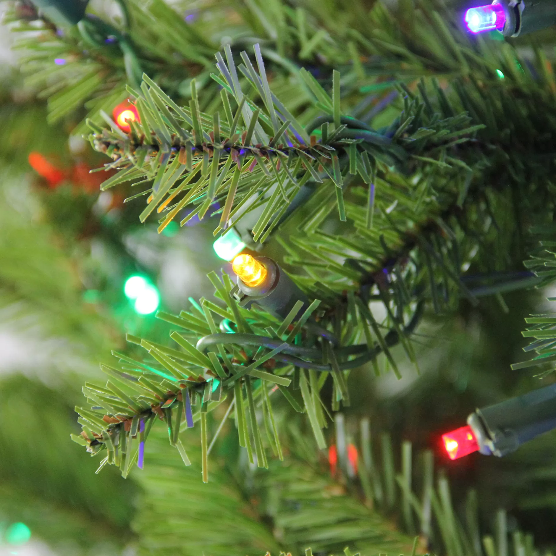Discount 9' Pre-Lit Northern Pine Medium Artificial Christmas Tree - Multi Led Lights Pre-Lit