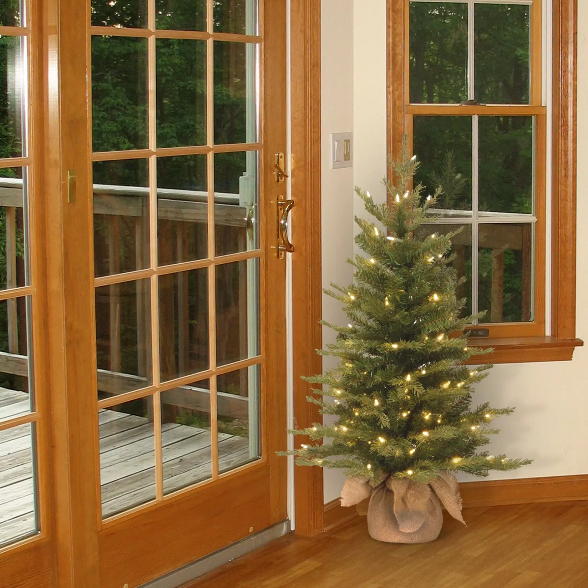 Best 3' Pre-Lit Potted Nordic Spruce Medium Artificial Christmas Tree, Clear Lights Potted